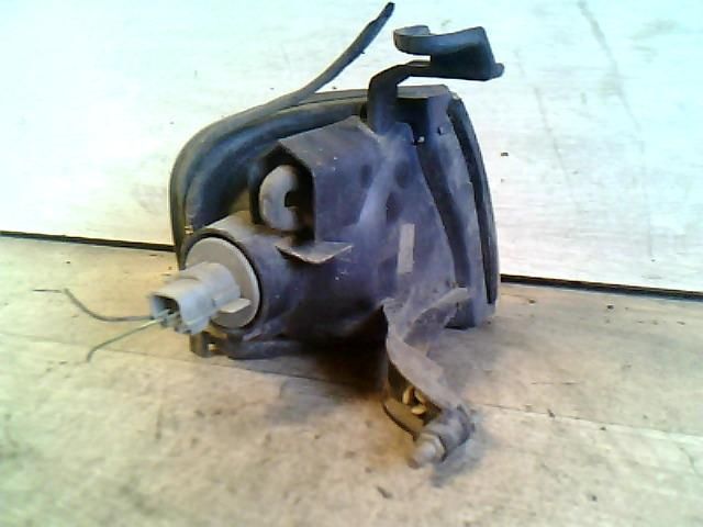 bontott SUZUKI BALENO Bal első Irányjelző