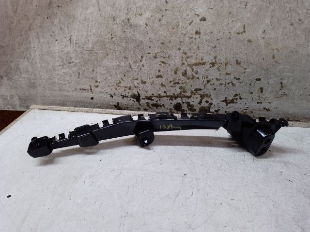 bontott SUZUKI BALENO Bal első Lökhárító Tartó (Műanyag)