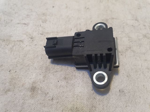 bontott SUZUKI BALENO Bal első Oldal Ütközés Érzékelő