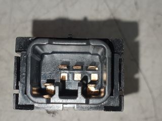 bontott SUZUKI BALENO Bal első Ülésfűtés Kapcsoló