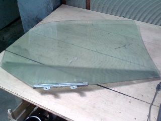 bontott SUZUKI BALENO Bal hátsó Ablak