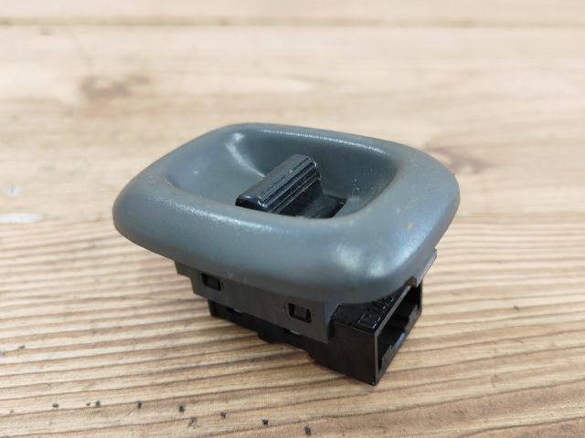 bontott SUZUKI BALENO Bal hátsó Ablakemelő Kapcsoló