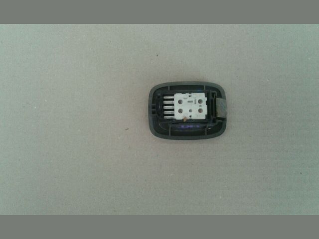 bontott SUZUKI BALENO Bal hátsó Ablakemelő Kapcsoló