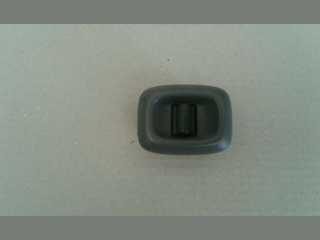 bontott SUZUKI BALENO Bal hátsó Ablakemelő Kapcsoló