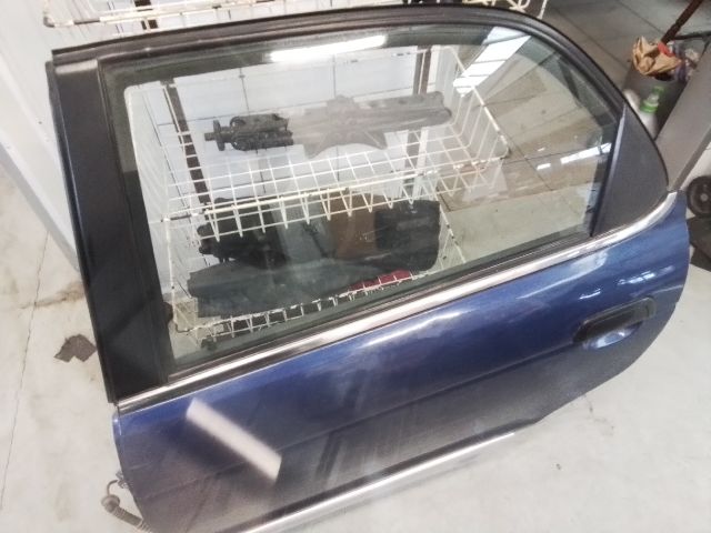 bontott SUZUKI BALENO Bal hátsó Ajtó (Részeivel)