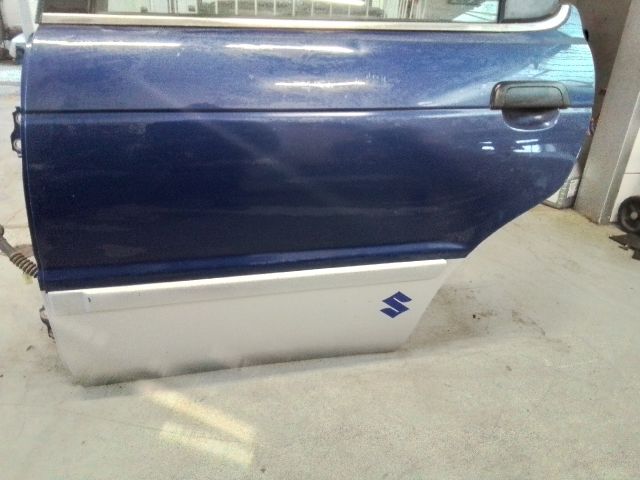 bontott SUZUKI BALENO Bal hátsó Ajtó (Részeivel)