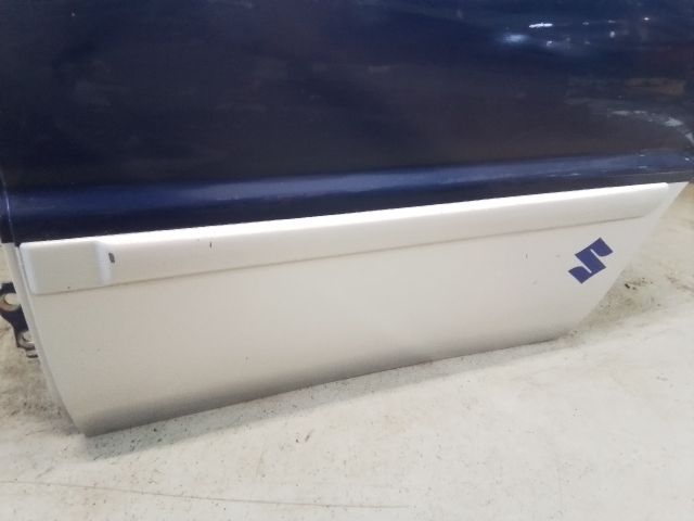 bontott SUZUKI BALENO Bal hátsó Ajtó (Részeivel)