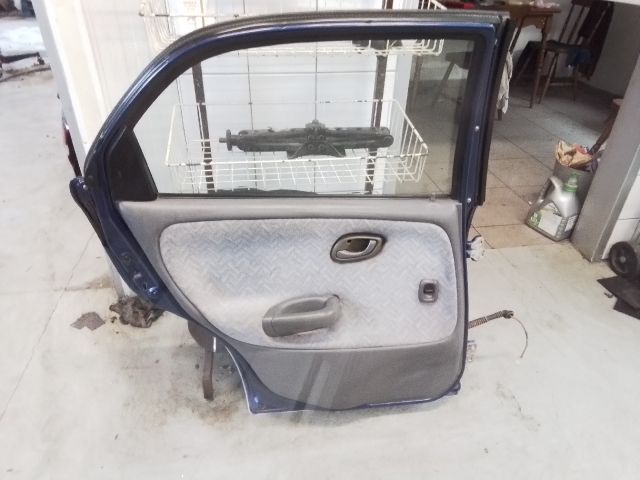 bontott SUZUKI BALENO Bal hátsó Ajtó (Részeivel)