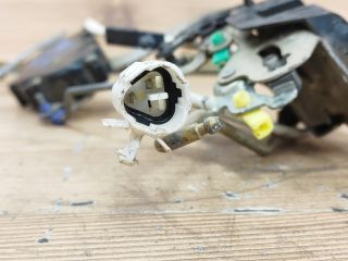 bontott SUZUKI BALENO Bal hátsó Ajtózár