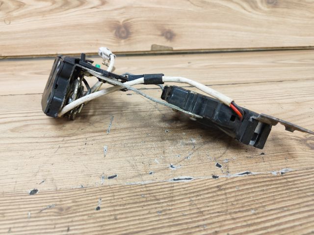 bontott SUZUKI BALENO Bal hátsó Ajtózár