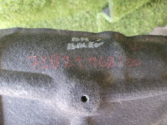 bontott SUZUKI BALENO Bal hátsó Dobbetét (Kerékjárati, Műanyag)