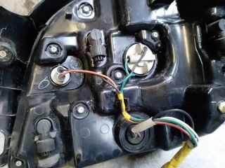 bontott SUZUKI BALENO Bal Hátsó Lámpa