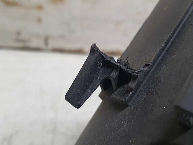 bontott SUZUKI BALENO Bal Ködfényszóró