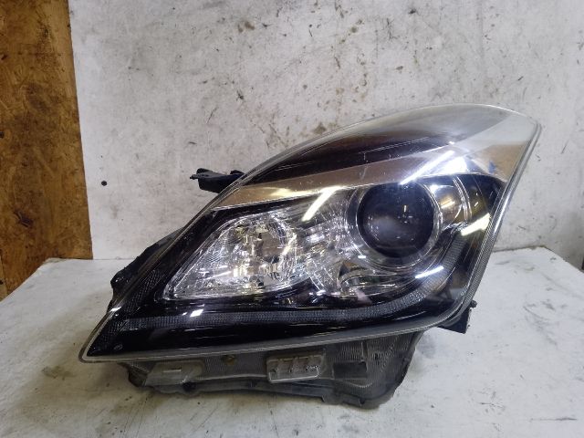 bontott SUZUKI BALENO Bal Xenon Fényszóró