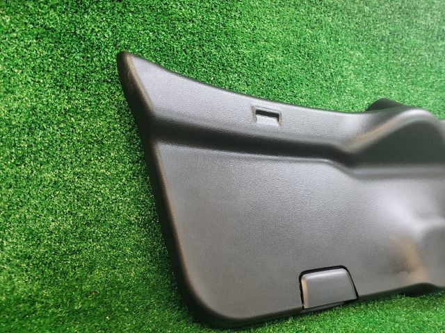 bontott SUZUKI BALENO Csomagtérajtó Kárpit