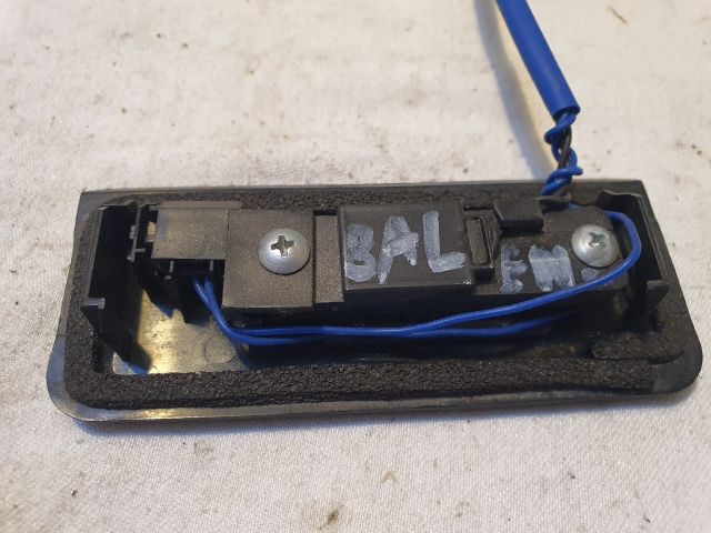 bontott SUZUKI BALENO Csomagtérajtó Kilincs