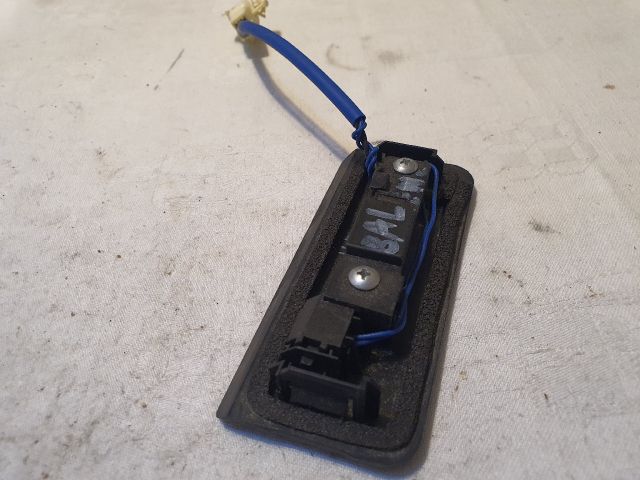 bontott SUZUKI BALENO Csomagtérajtó Kilincs