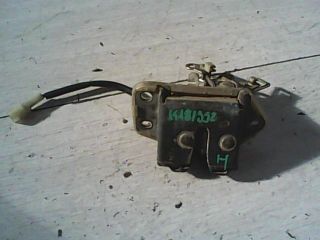 bontott SUZUKI BALENO Csomagtérajtó Zárbetét