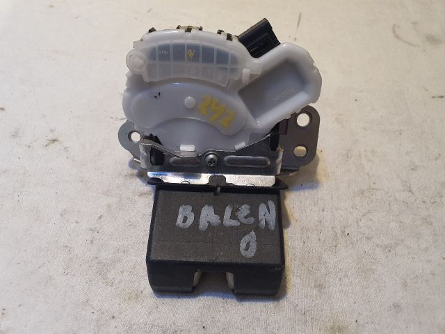 bontott SUZUKI BALENO Csomagtérajtó Zárszerkezet