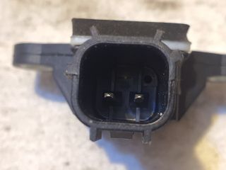 bontott SUZUKI BALENO Első Középső Ütközés Érzékelő (Homlokfalon)