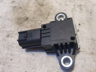 bontott SUZUKI BALENO Első Középső Ütközés Érzékelő (Homlokfalon)