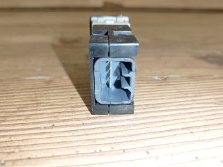 bontott SUZUKI BALENO Fényszórómagasság Állító Kapcsoló