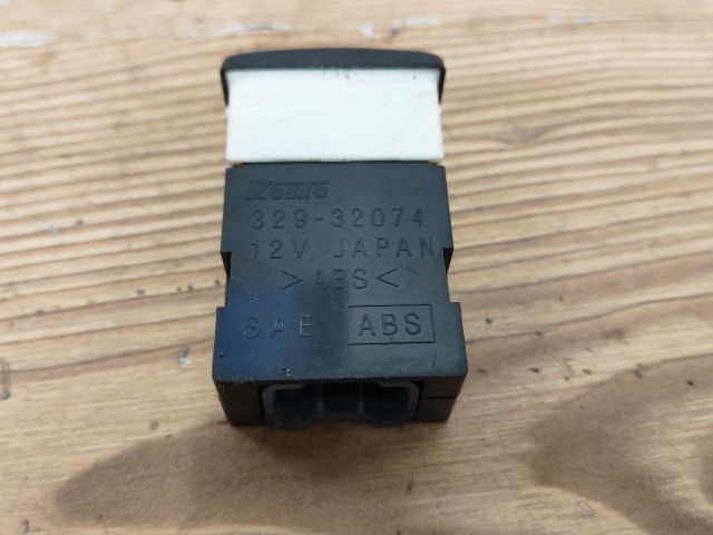 bontott SUZUKI BALENO Fényszórómagasság Állító Kapcsoló