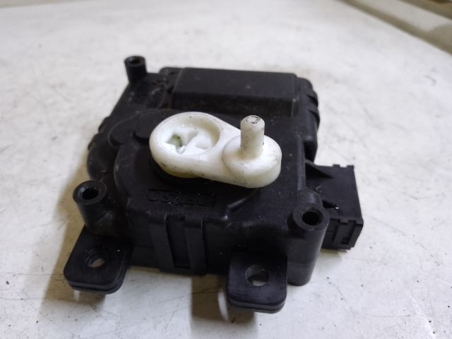 bontott SUZUKI BALENO Fűtés Állító Motor