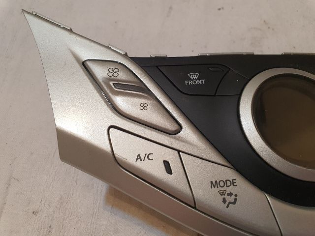 bontott SUZUKI BALENO Fűtéskapcsoló (digit klímás)