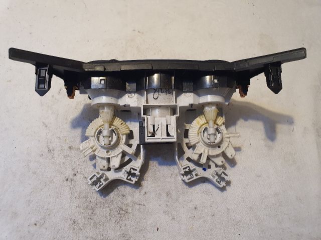 bontott SUZUKI BALENO Fűtéskapcsoló (manuális klímás)