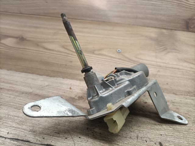 bontott SUZUKI BALENO Hátsó Ablaktörlő Motor