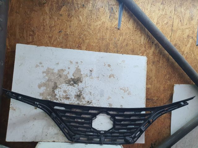 bontott SUZUKI BALENO Hűtőrács