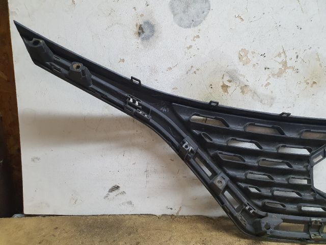 bontott SUZUKI BALENO Hűtőrács