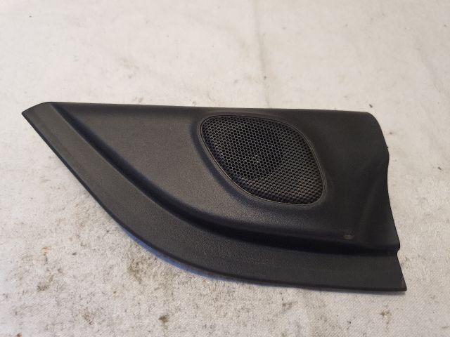 bontott SUZUKI BALENO Jobb A Oszlop Hangszóró