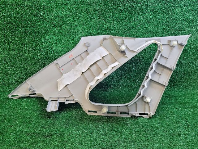 bontott SUZUKI BALENO Jobb C Oszlop Burkolat