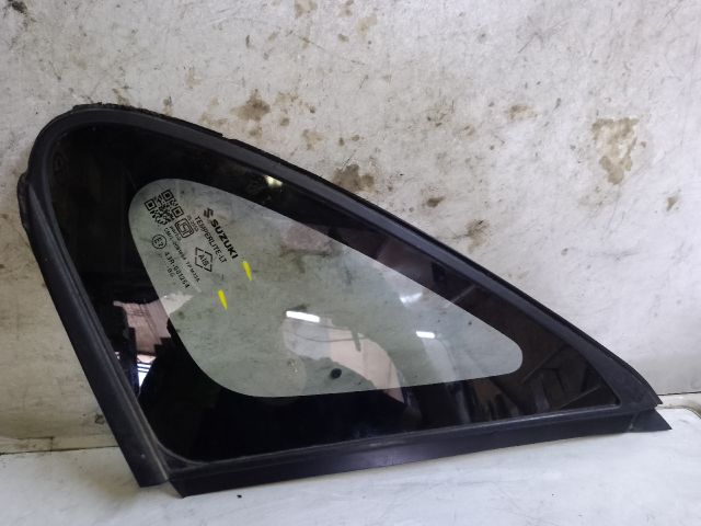 bontott SUZUKI BALENO Jobb C Oszlop Oldalablak Üveg