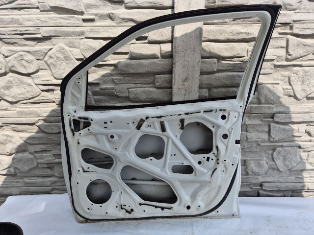 bontott SUZUKI BALENO Jobb első Ajtó (Üres lemez)