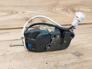 bontott SUZUKI BALENO Jobb első Ajtózár