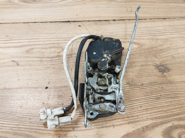 bontott SUZUKI BALENO Jobb első Ajtózár