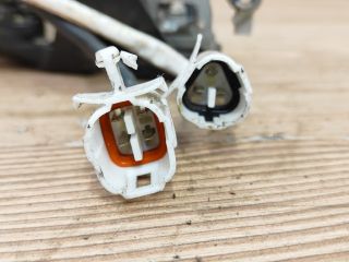 bontott SUZUKI BALENO Jobb első Ajtózár