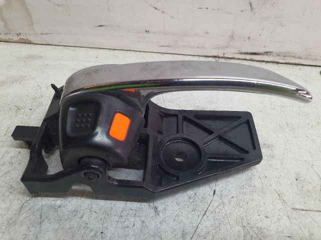 bontott SUZUKI BALENO Jobb első Belső Kilincs