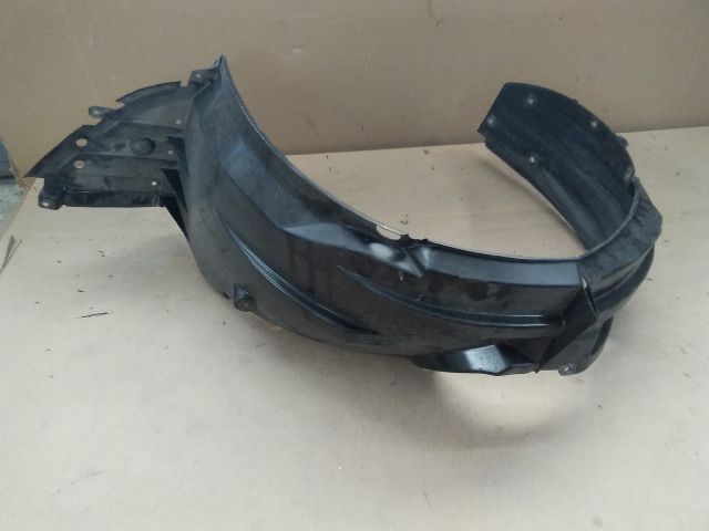 bontott SUZUKI BALENO Jobb első Dobbetét (Kerékjárati, Műanyag)