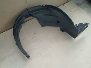 bontott SUZUKI BALENO Jobb első Dobbetét (Kerékjárati, Műanyag)