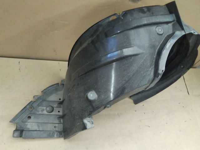 bontott SUZUKI BALENO Jobb első Dobbetét (Kerékjárati, Műanyag)