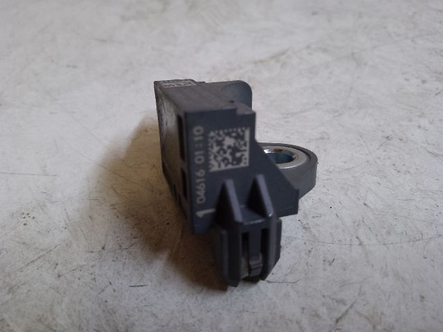 bontott SUZUKI BALENO Jobb első Oldal Ütközés Érzékelő