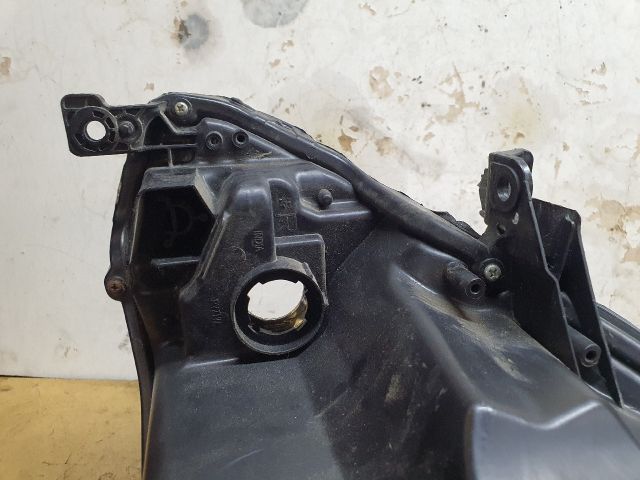 bontott SUZUKI BALENO Jobb Fényszóró