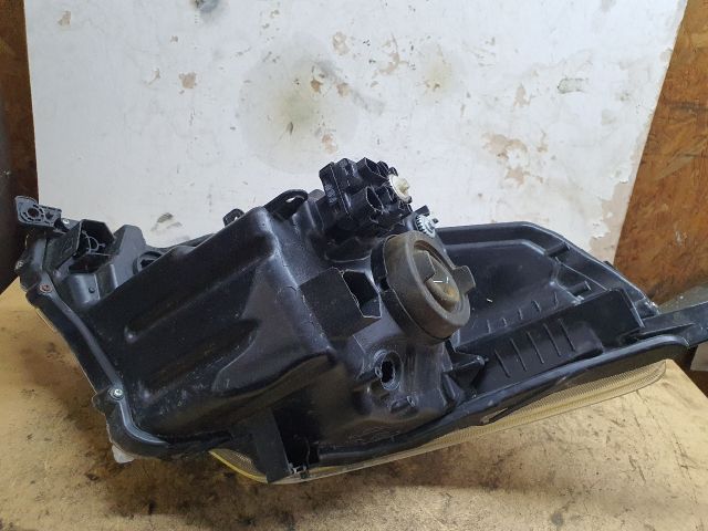 bontott SUZUKI BALENO Jobb Fényszóró