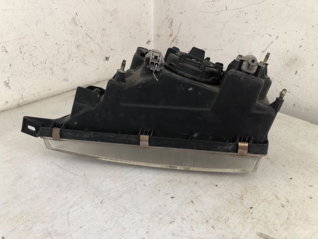 bontott SUZUKI BALENO Jobb Fényszóró