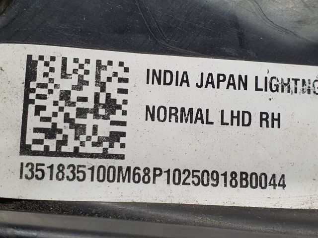 bontott SUZUKI BALENO Jobb Fényszóró