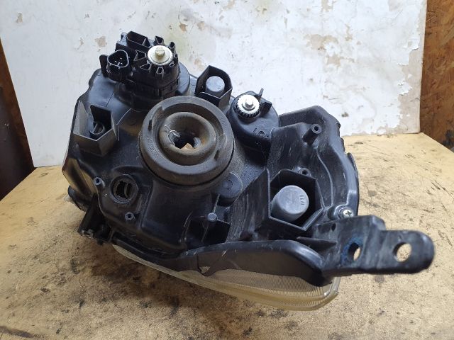 bontott SUZUKI BALENO Jobb Fényszóró